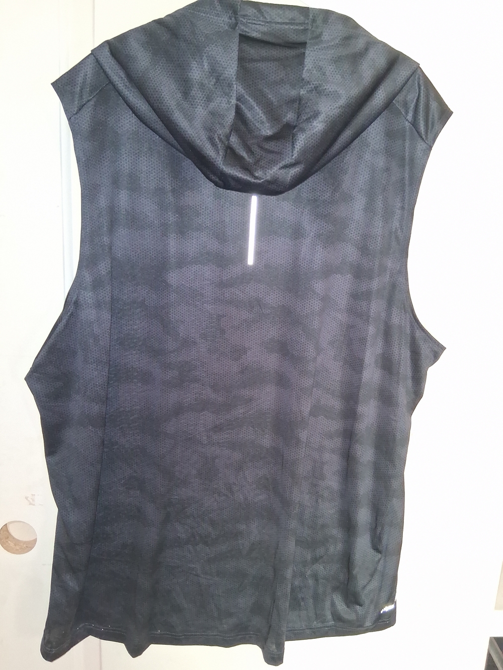 Russell Athletic Men’s Dark Gray Camouflage Tank Top - Picture 2 of 2